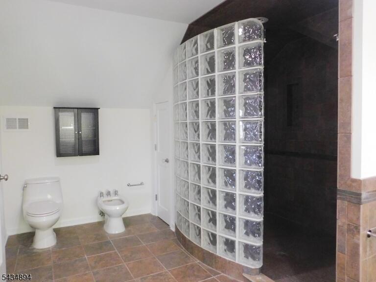 Property listing MLS 4030295 photo 30