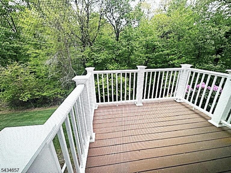 Property listing MLS 4030332 photo 7