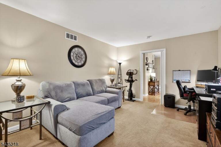 Property listing MLS 4030394 photo 18
