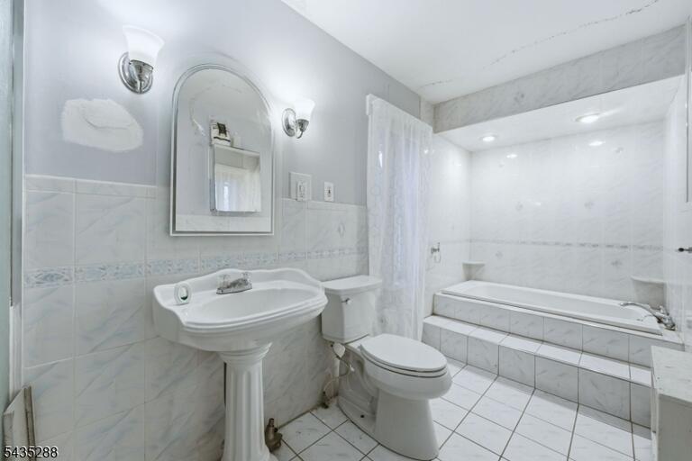 Property listing MLS 4030754 photo 30