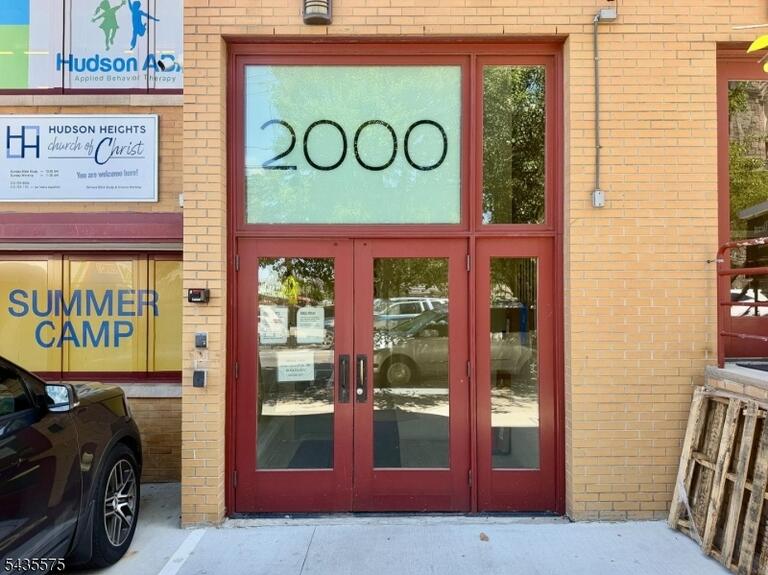 Property listing MLS 4030755 photo 1