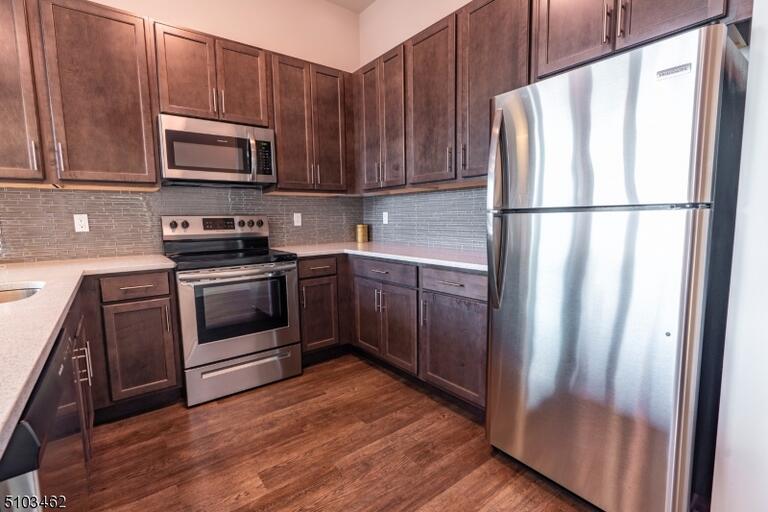 Property listing MLS 4030942 photo 5