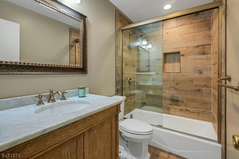 Property listing MLS 4031064 photo 35