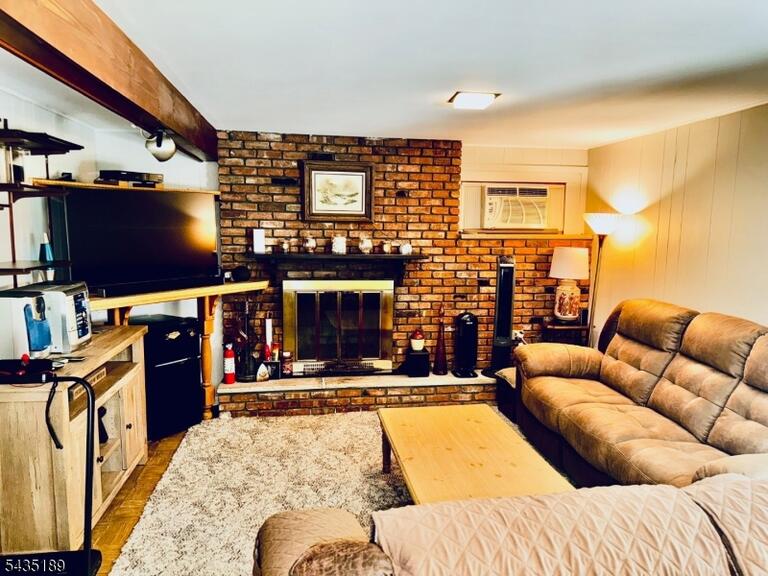 Property listing MLS 4031210 photo 21