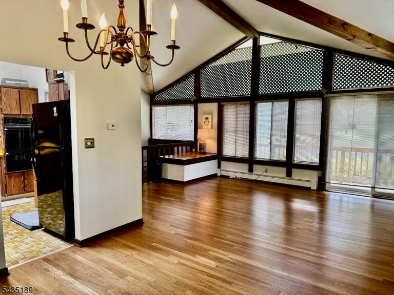 Property listing MLS 4031210 photo 3