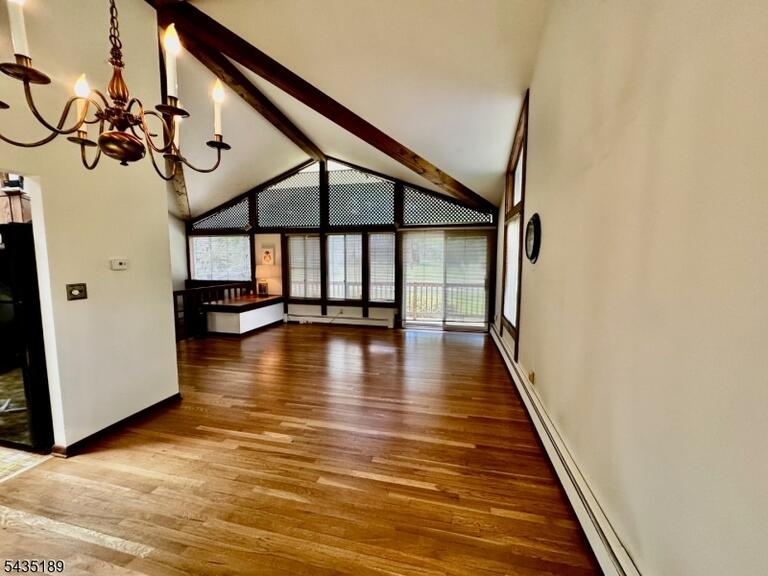 Property listing MLS 4031210 photo 8
