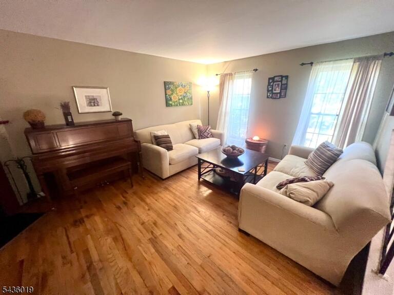 Property listing MLS 4031425 photo 11
