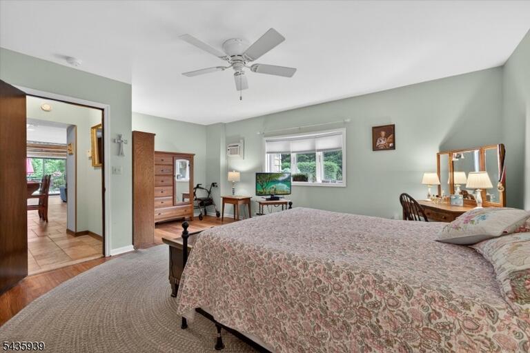 Property listing MLS 4031565 photo 30