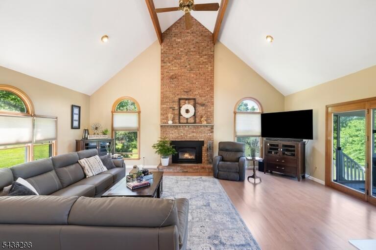Property listing MLS 4032211 photo 17