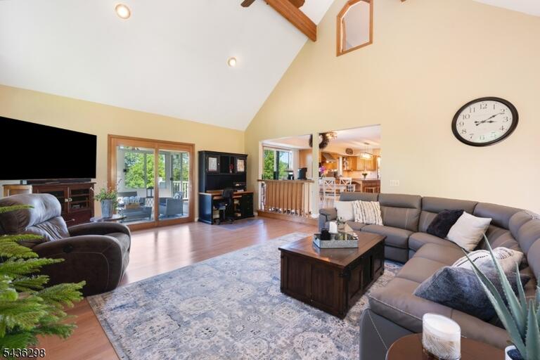 Property listing MLS 4032211 photo 18