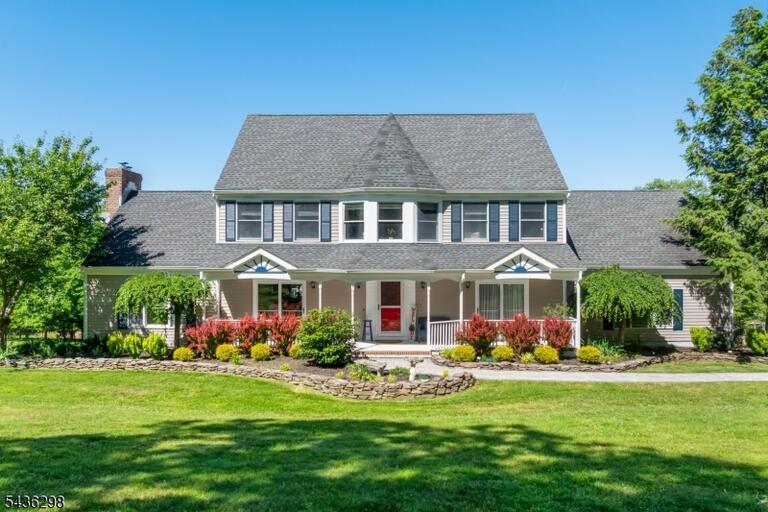 Property listing MLS 4032211 photo 3