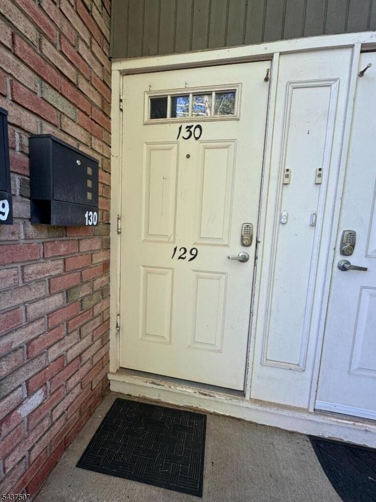 Property listing MLS 4032572 photo 9