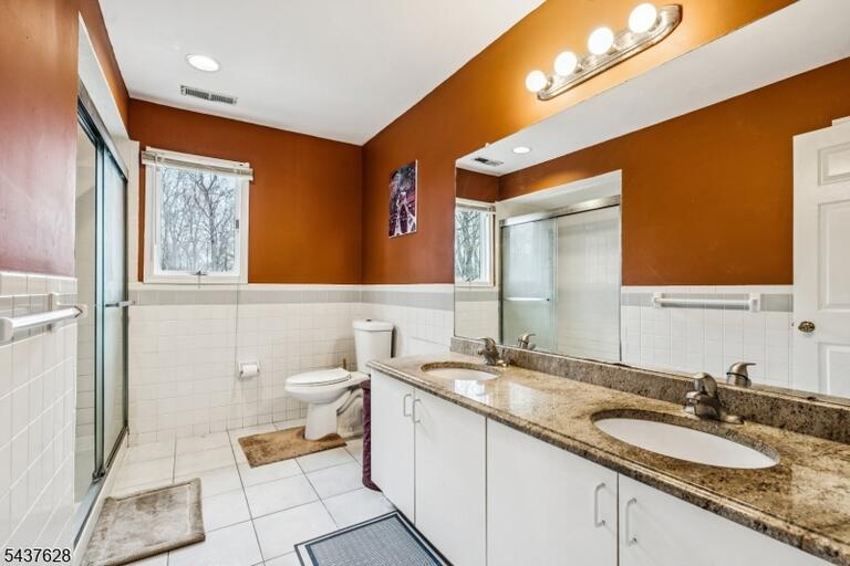 Property listing MLS 4032588 photo 14
