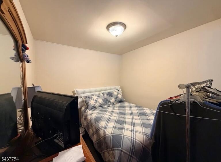 Property listing MLS 4032699 photo 5