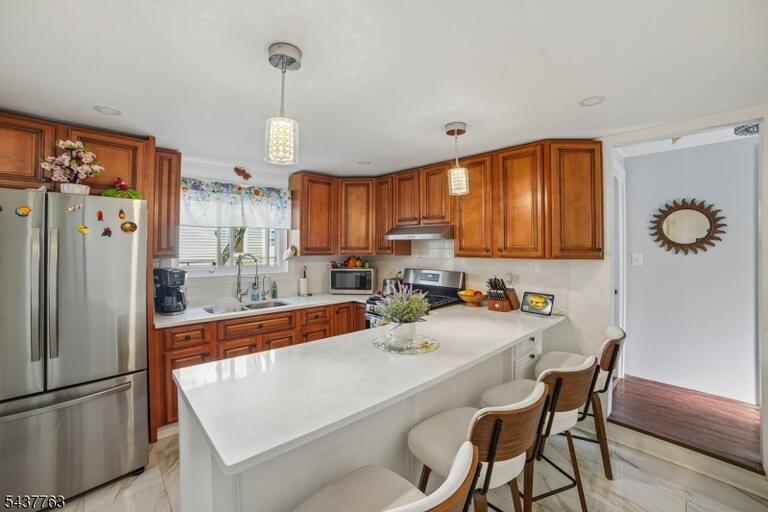 Property listing MLS 4032726 photo 9