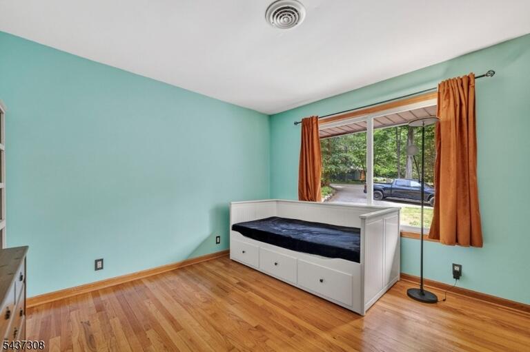 Property listing MLS 4032801 photo 15