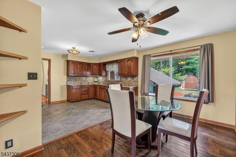 Property listing MLS 4032801 photo 5