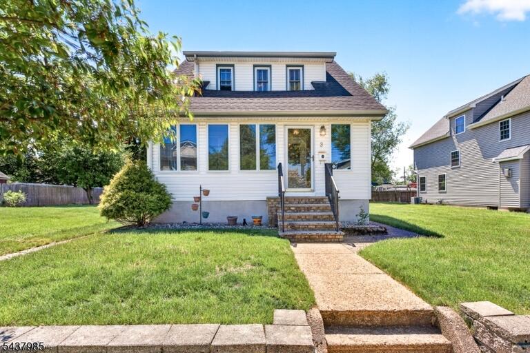Property listing MLS 4032887 photo 1