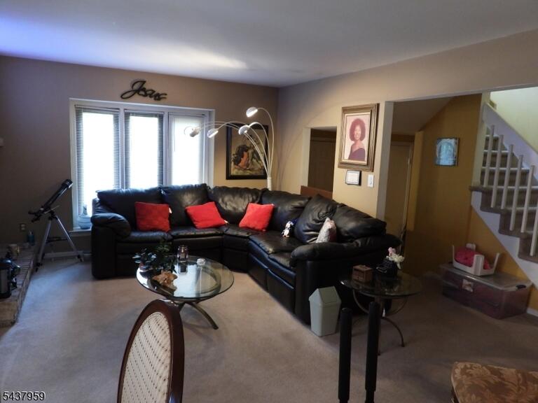 Property listing MLS 4032943 photo 11
