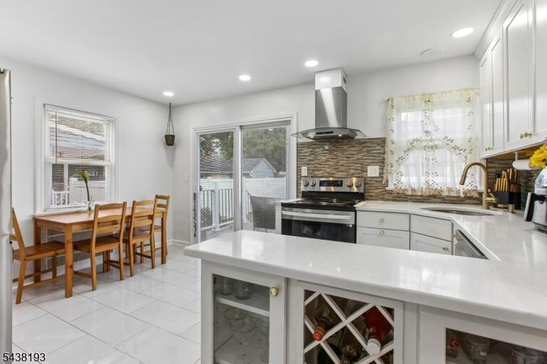 Property listing MLS 4033112 photo 2