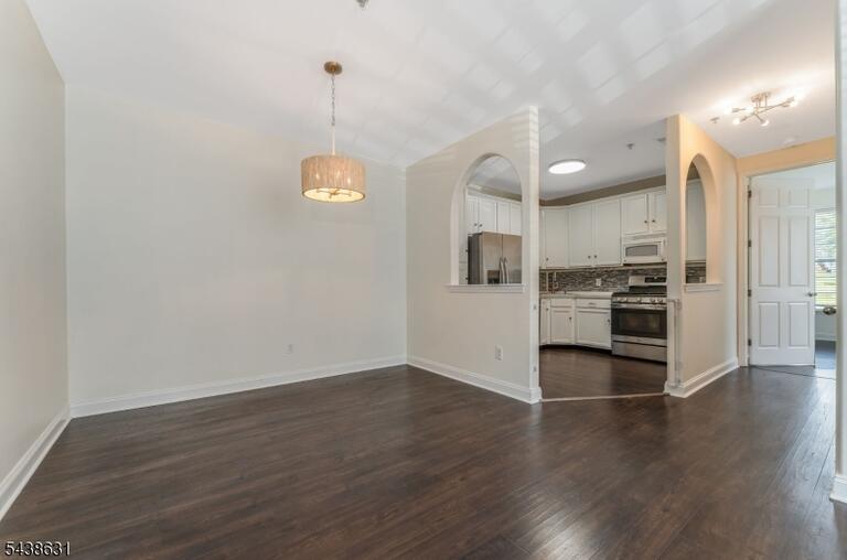 Property listing MLS 4033383 photo 7