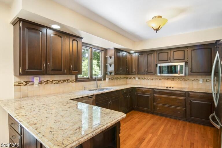 Property listing MLS 4033408 photo 21