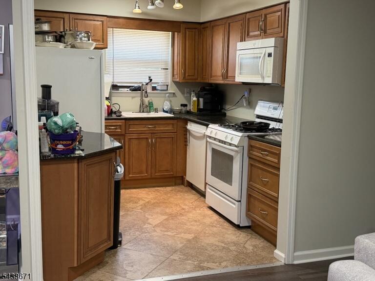Property listing MLS 4033415 photo 5