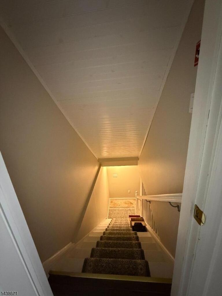 Property listing MLS 4033415 photo 9