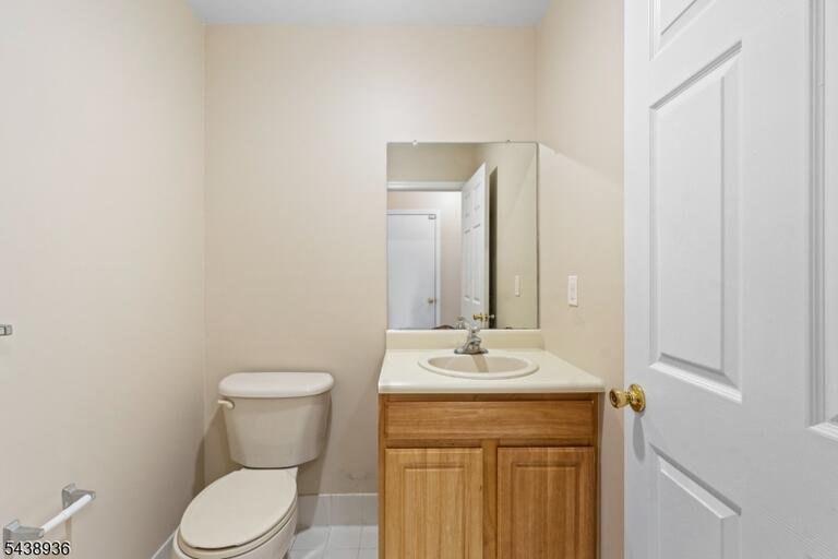Property listing MLS 4033971 photo 14