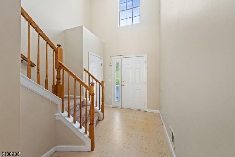 Property listing MLS 4033971 photo 25