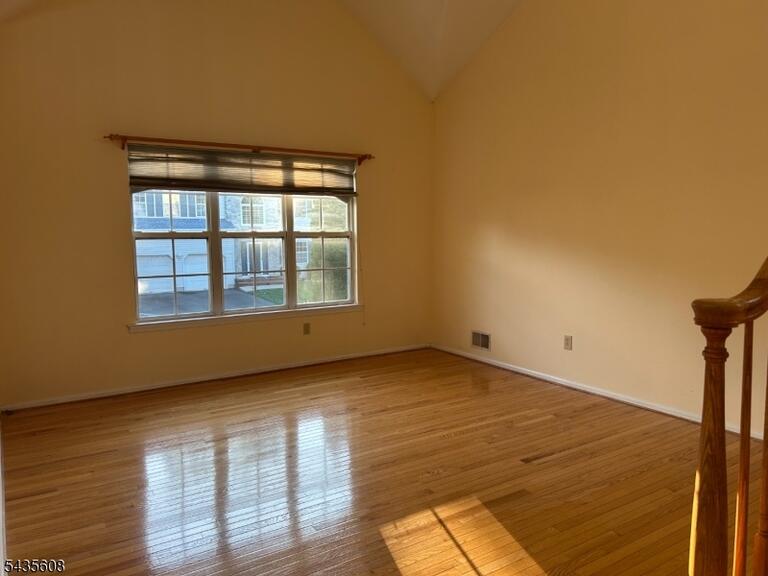 Property listing MLS 4034471 photo 2