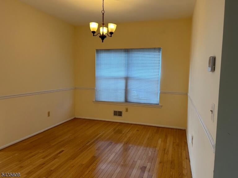 Property listing MLS 4034471 photo 4