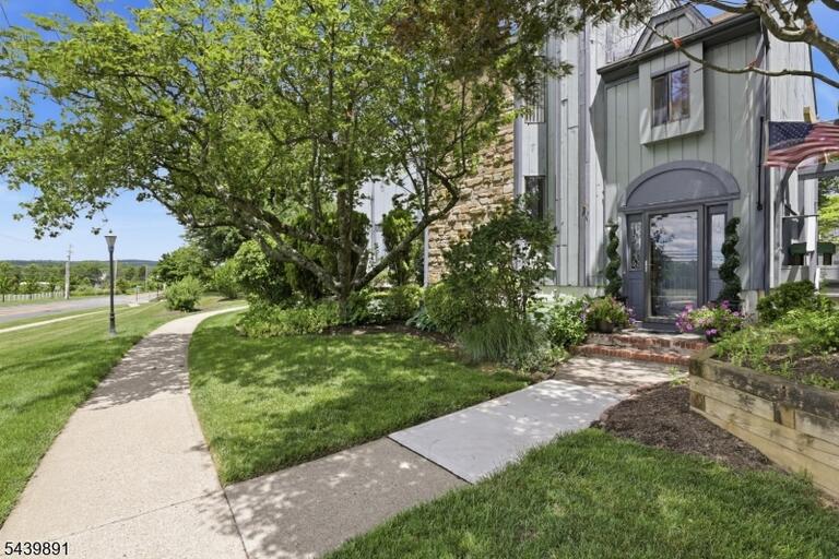 Property listing MLS 4034929 photo 6