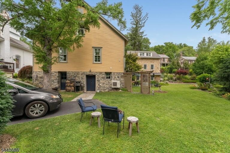 Property listing MLS 4035231 photo 23