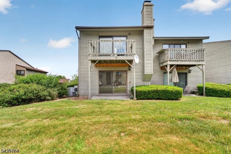 Property listing MLS 4035236 photo 3