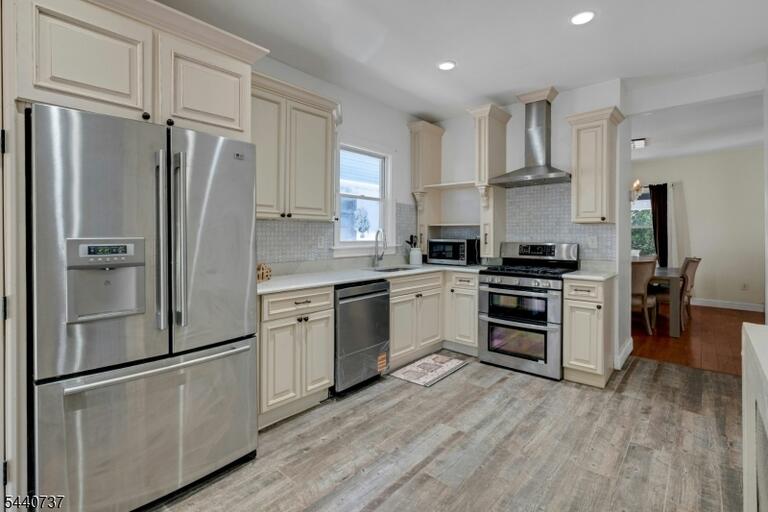 Property listing MLS 4035257 photo 11