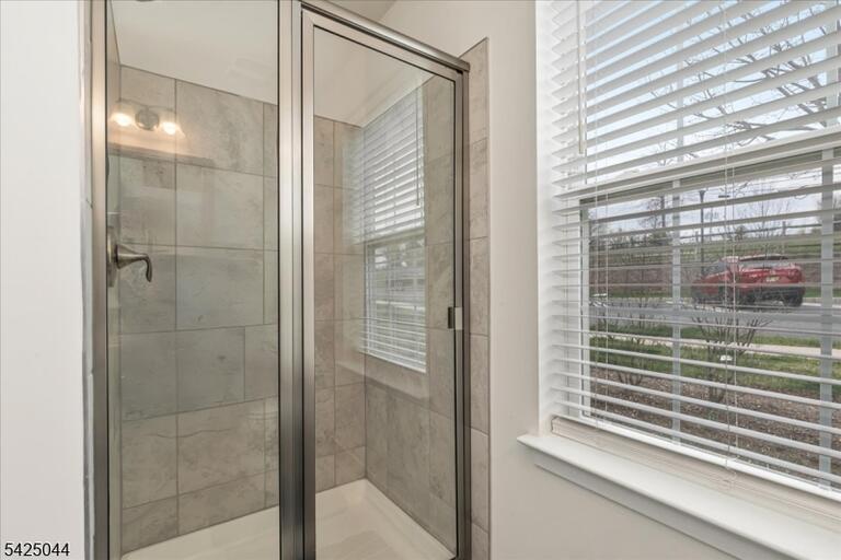Property listing MLS 4035329 photo 7