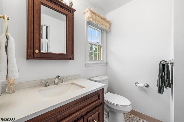 Property listing MLS 4035360 photo 17