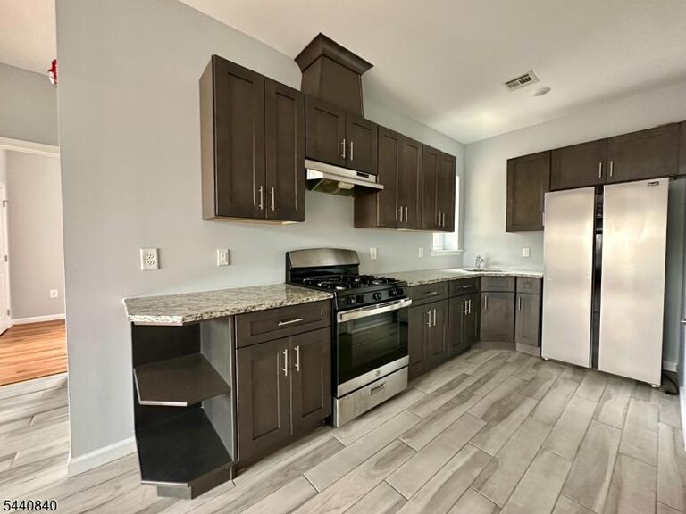 Property listing MLS 4035374 photo 12