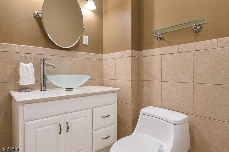 Property listing MLS 4035380 photo 10