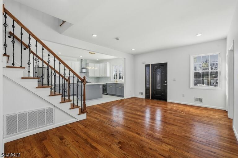 Property listing MLS 4035503 photo 8