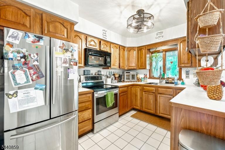 Property listing MLS 4035601 photo 38
