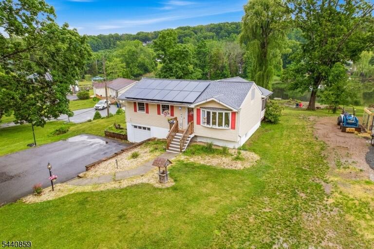 Property listing MLS 4035601 photo 4