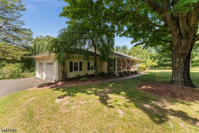 Property listing MLS 4035643 photo 45