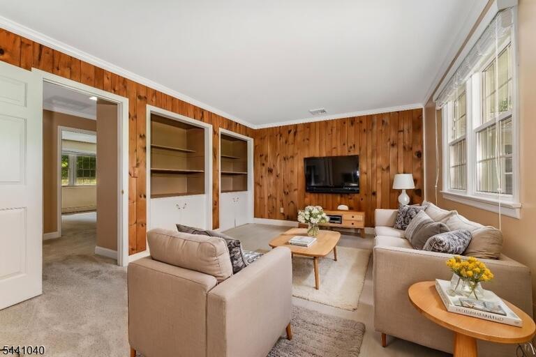 Property listing MLS 4035643 photo 9