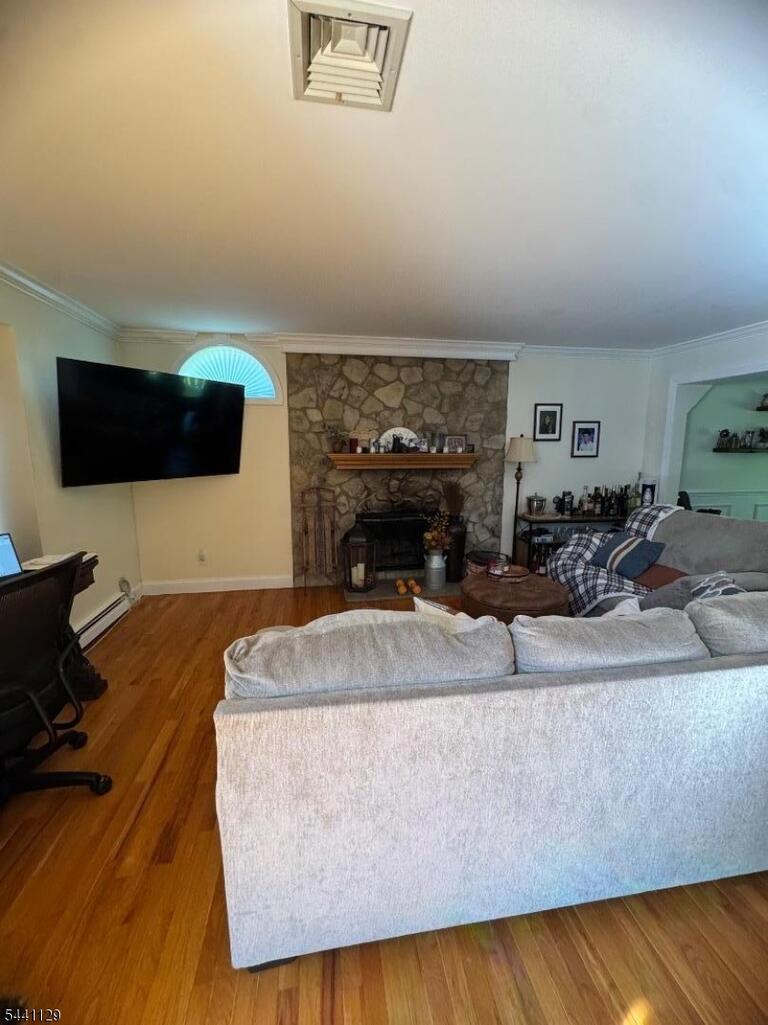 Property listing MLS 4035697 photo 4