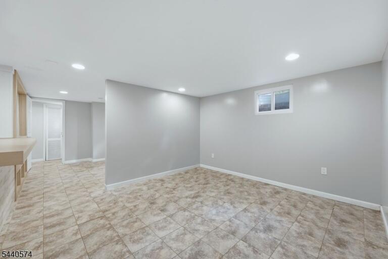 Property listing MLS 4035974 photo 31