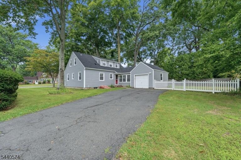 Property listing MLS 4035974 photo 33