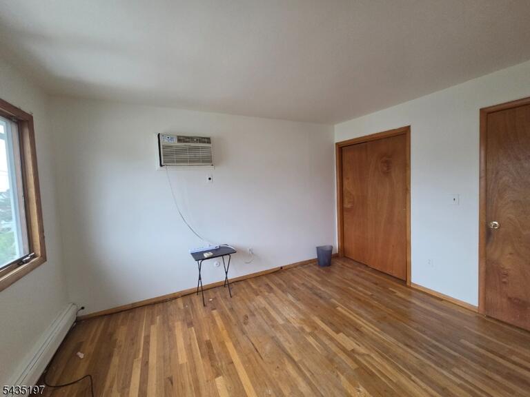 Property listing MLS 4036110 photo 4