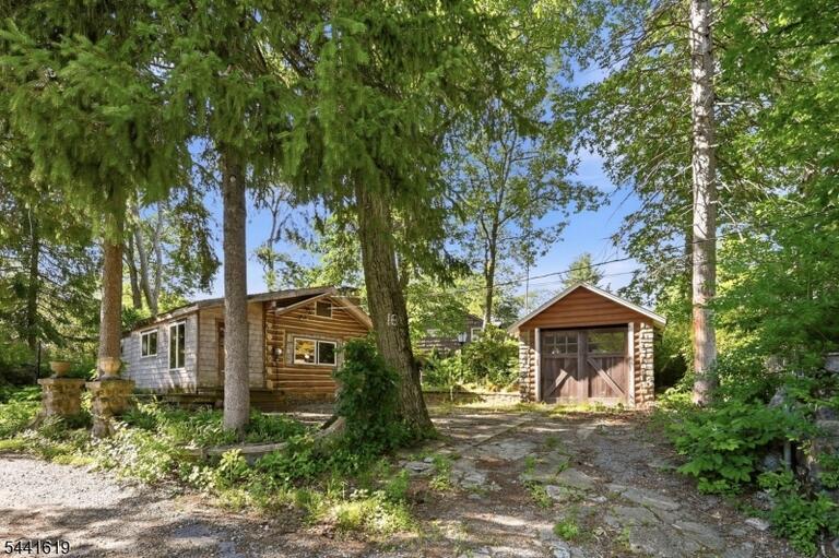 Property listing MLS 4036247 photo 16